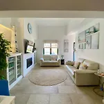 아파트 Goldbeach House