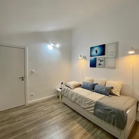 Goldbeach House Apartment